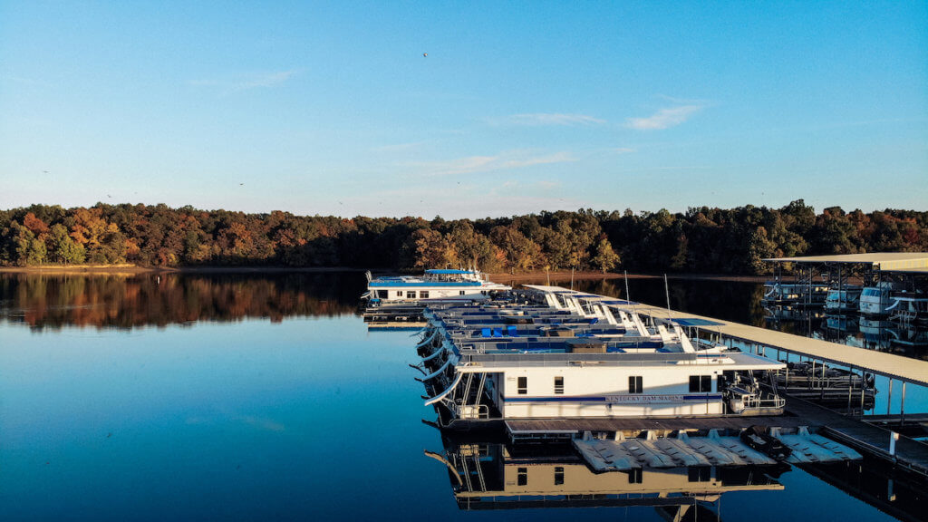 Yearly Slips, Boat Slips, Covered Slips For Rent Kentucky Dam Marina